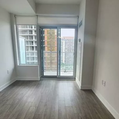 28, Ann, Port Credit, Mississauga