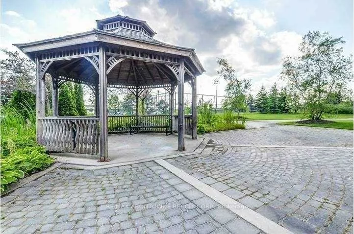 2565, Erin Centre, Central Erin Mills, Mississauga