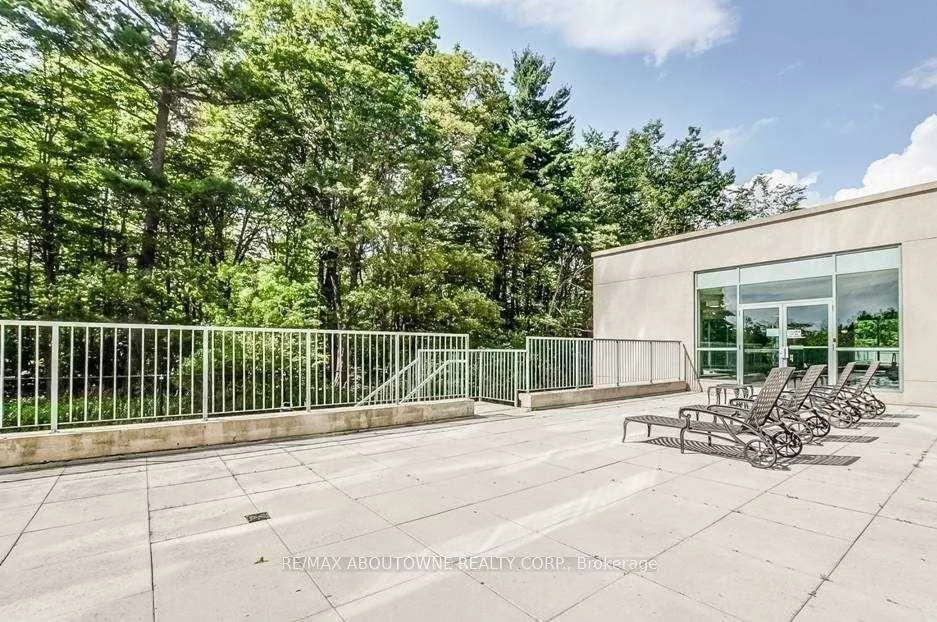 2565, Erin Centre, Central Erin Mills, Mississauga