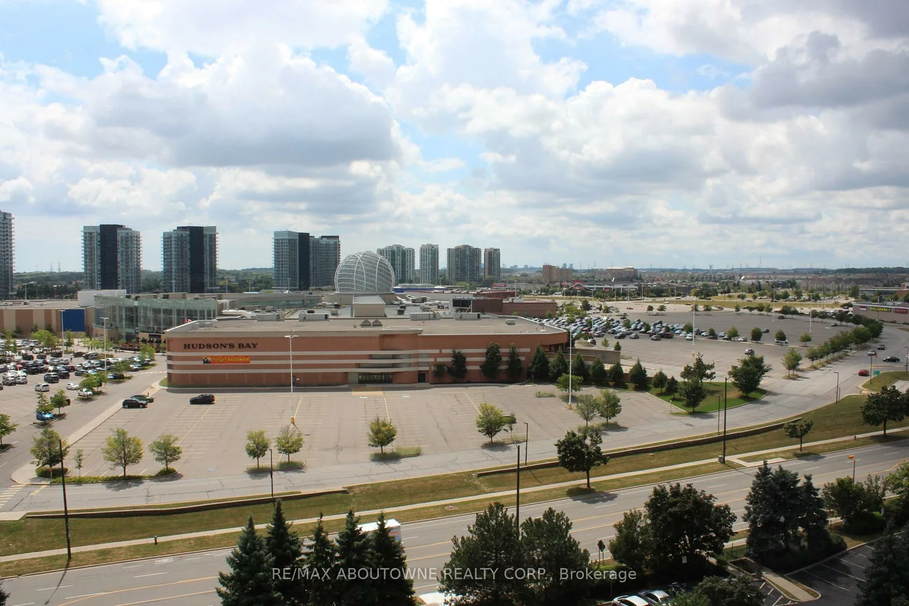2565, Erin Centre, Central Erin Mills, Mississauga