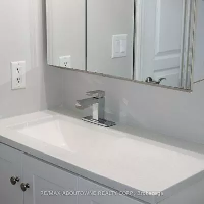 2565, Erin Centre, Central Erin Mills, Mississauga