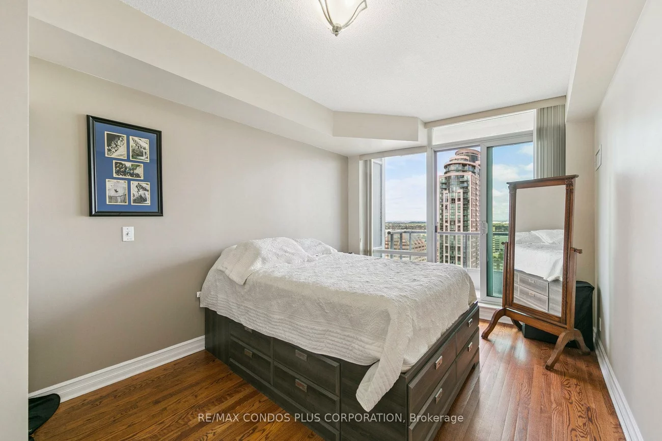 1, Elm, City Centre, Mississauga
