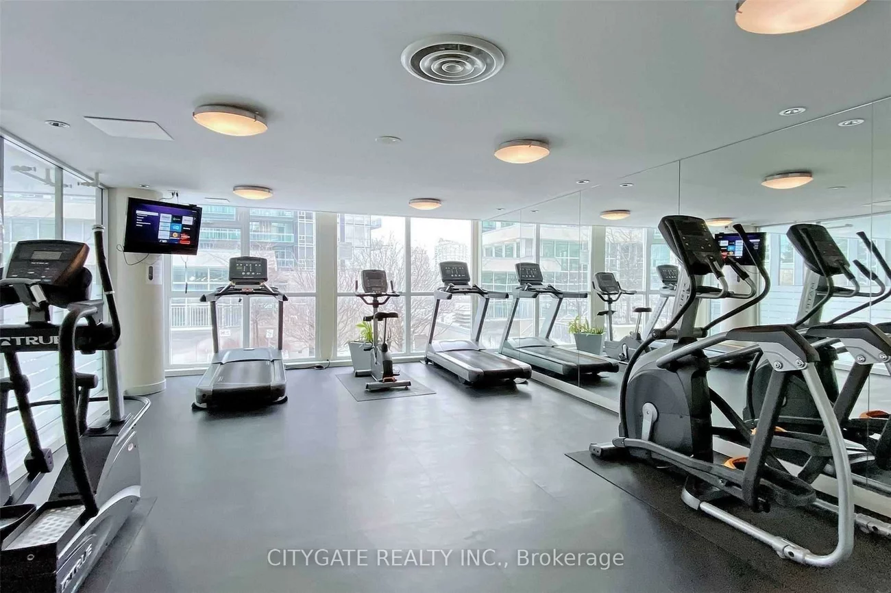 225, Webb, City Centre, Mississauga