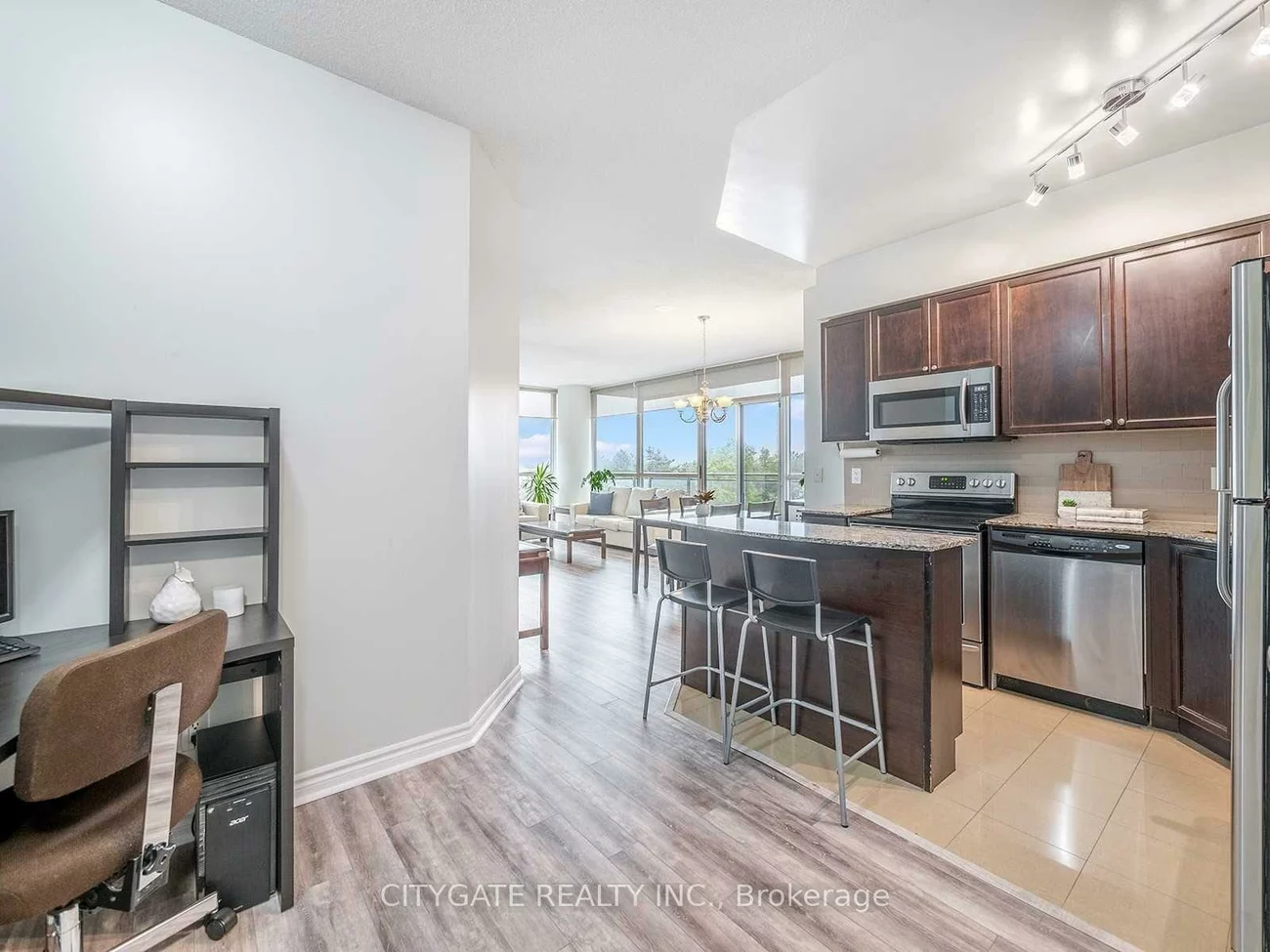 225, Webb, City Centre, Mississauga