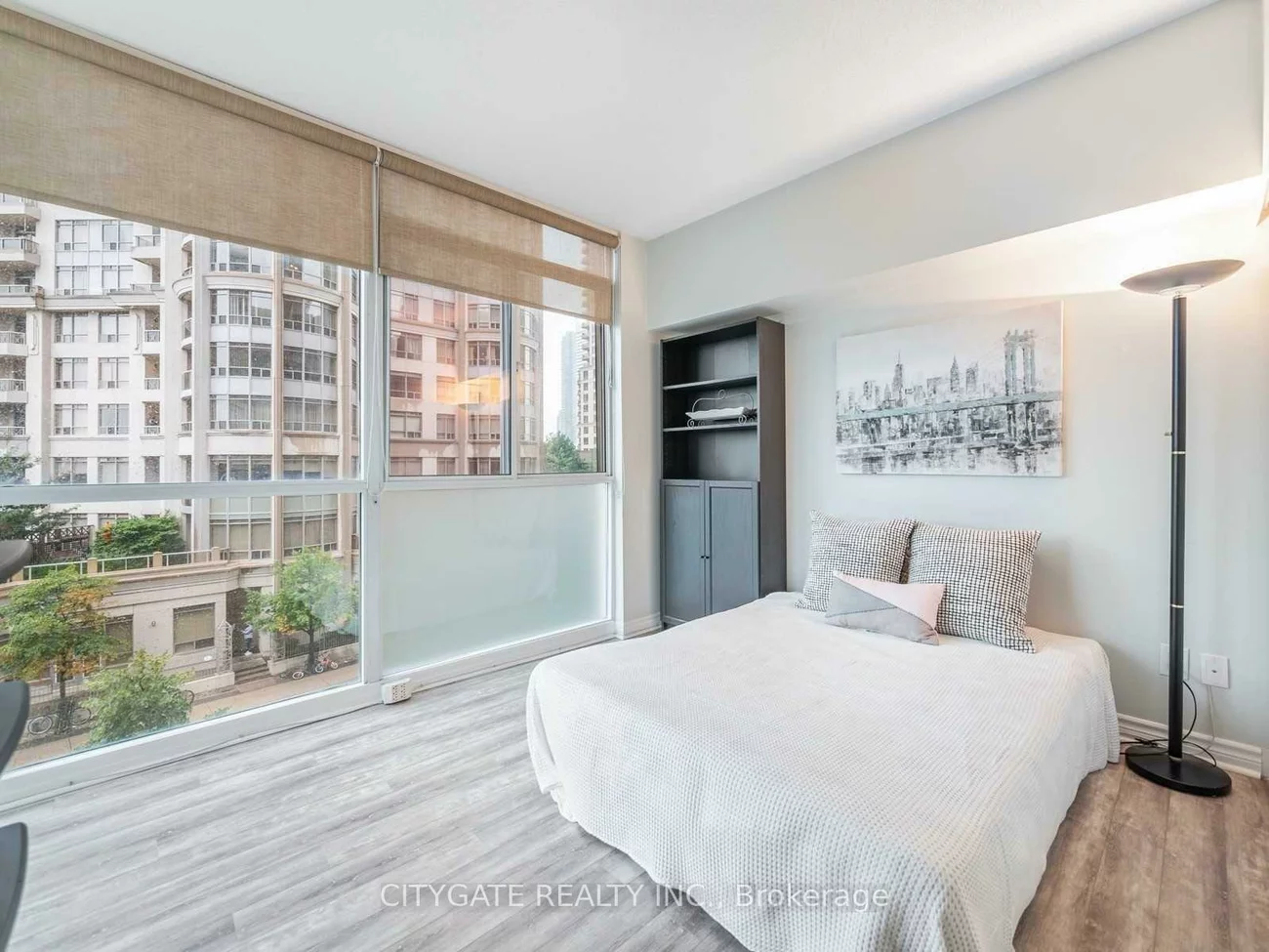 225, Webb, City Centre, Mississauga