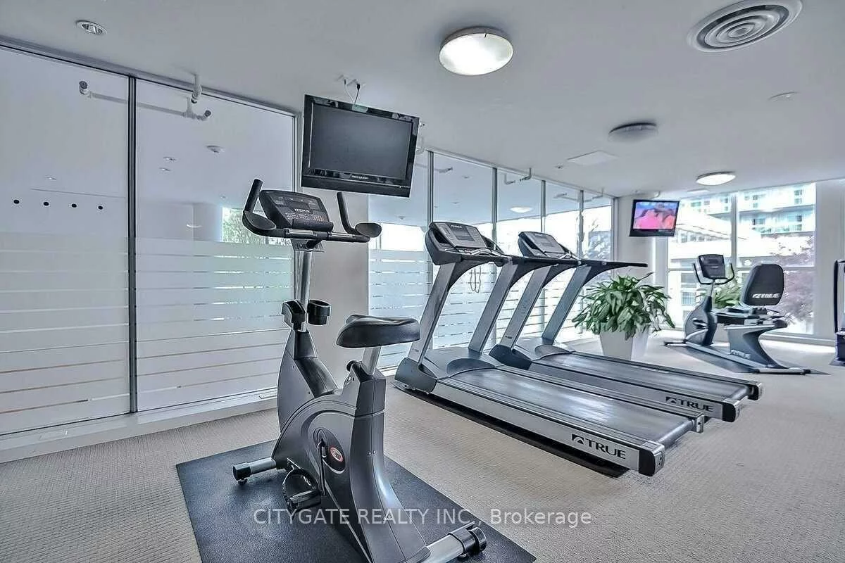 225, Webb, City Centre, Mississauga