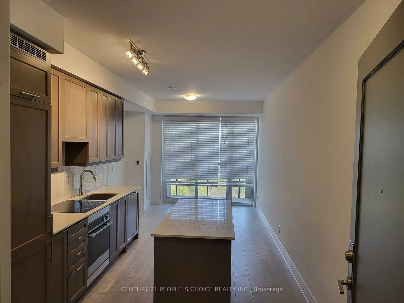 30, Elm, Fairview, Mississauga