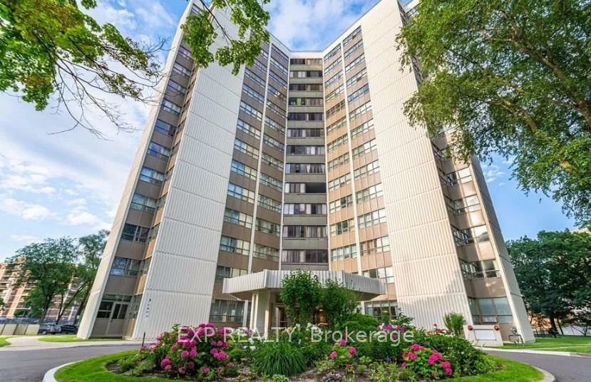 2323, Confederation, Cooksville, Mississauga