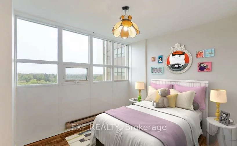 2323, Confederation, Cooksville, Mississauga