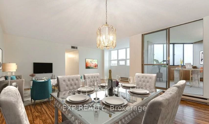 2323, Confederation, Cooksville, Mississauga