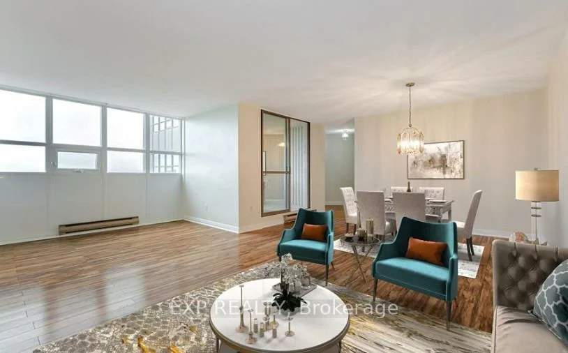 2323, Confederation, Cooksville, Mississauga