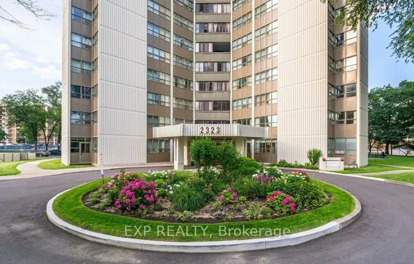 2323, Confederation, Cooksville, Mississauga