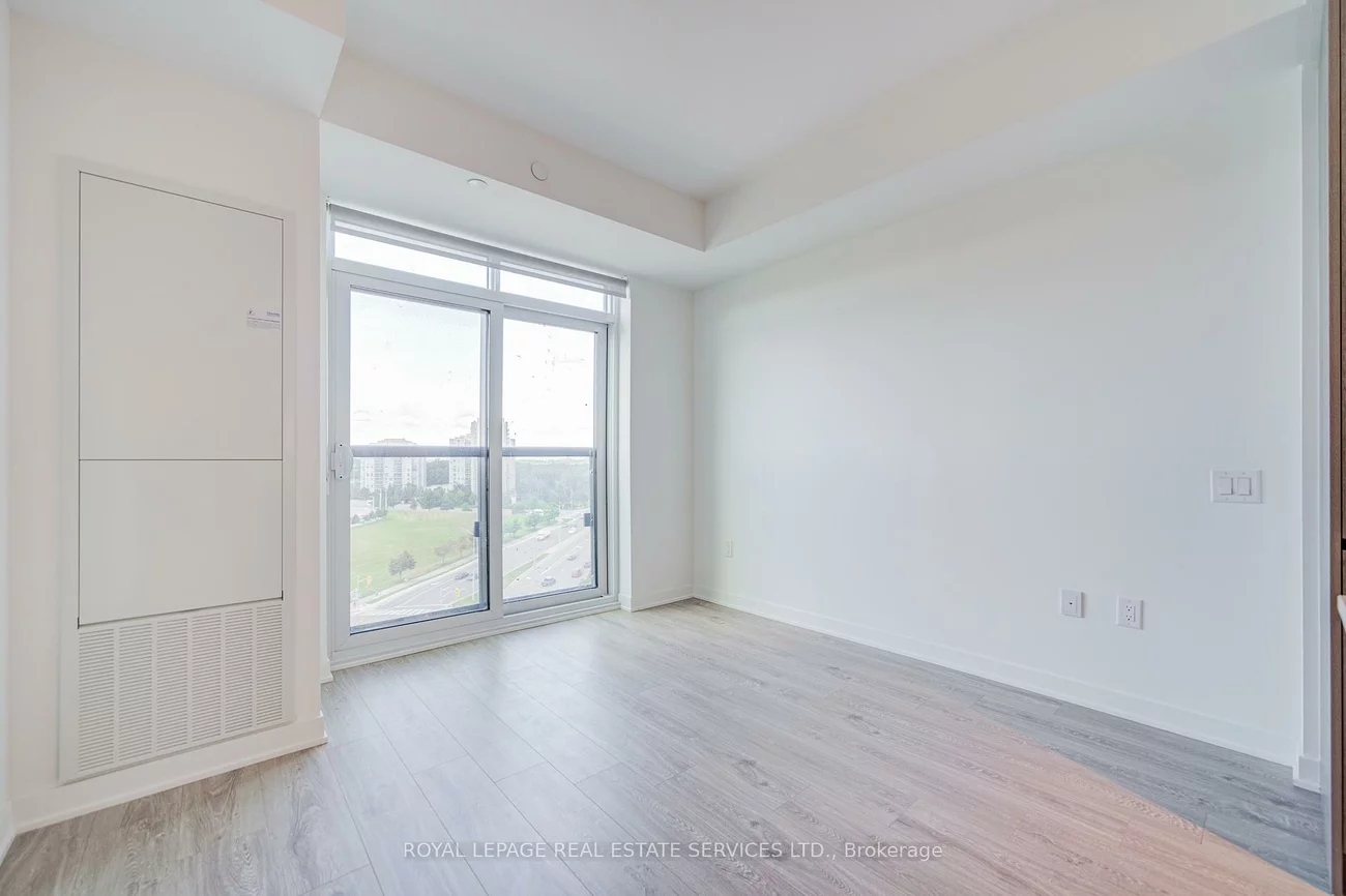 2495, Eglinton, Central Erin Mills, Mississauga