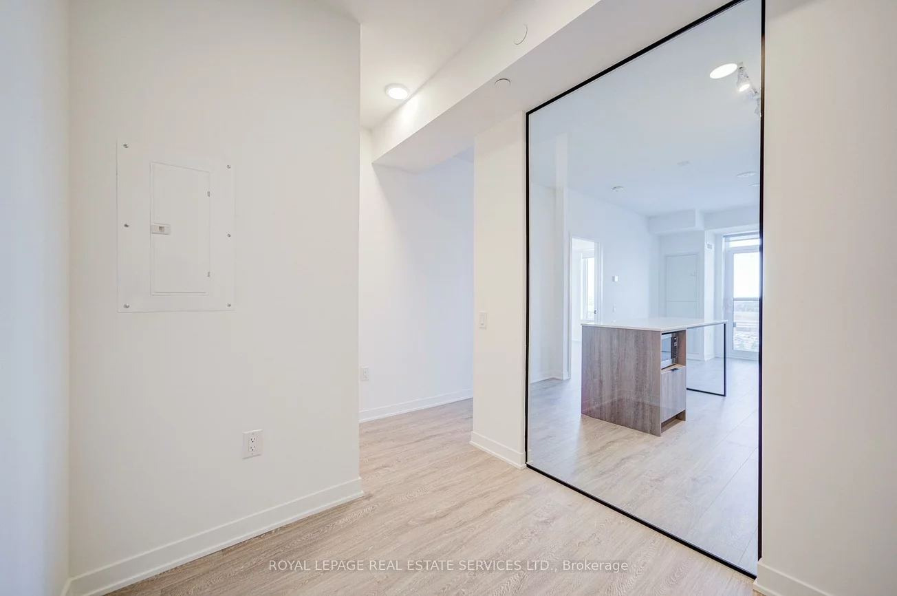 2495, Eglinton, Central Erin Mills, Mississauga