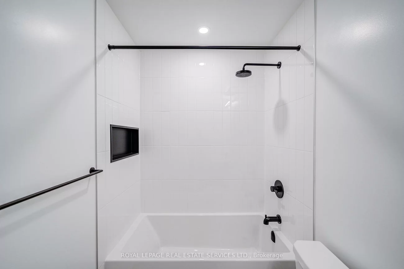 2495, Eglinton, Central Erin Mills, Mississauga