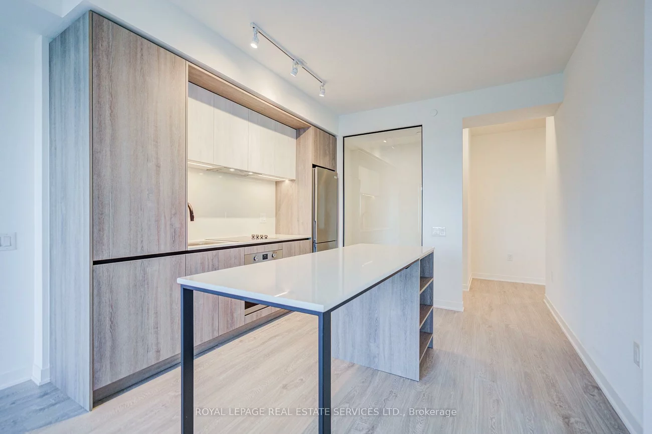 2495, Eglinton, Central Erin Mills, Mississauga