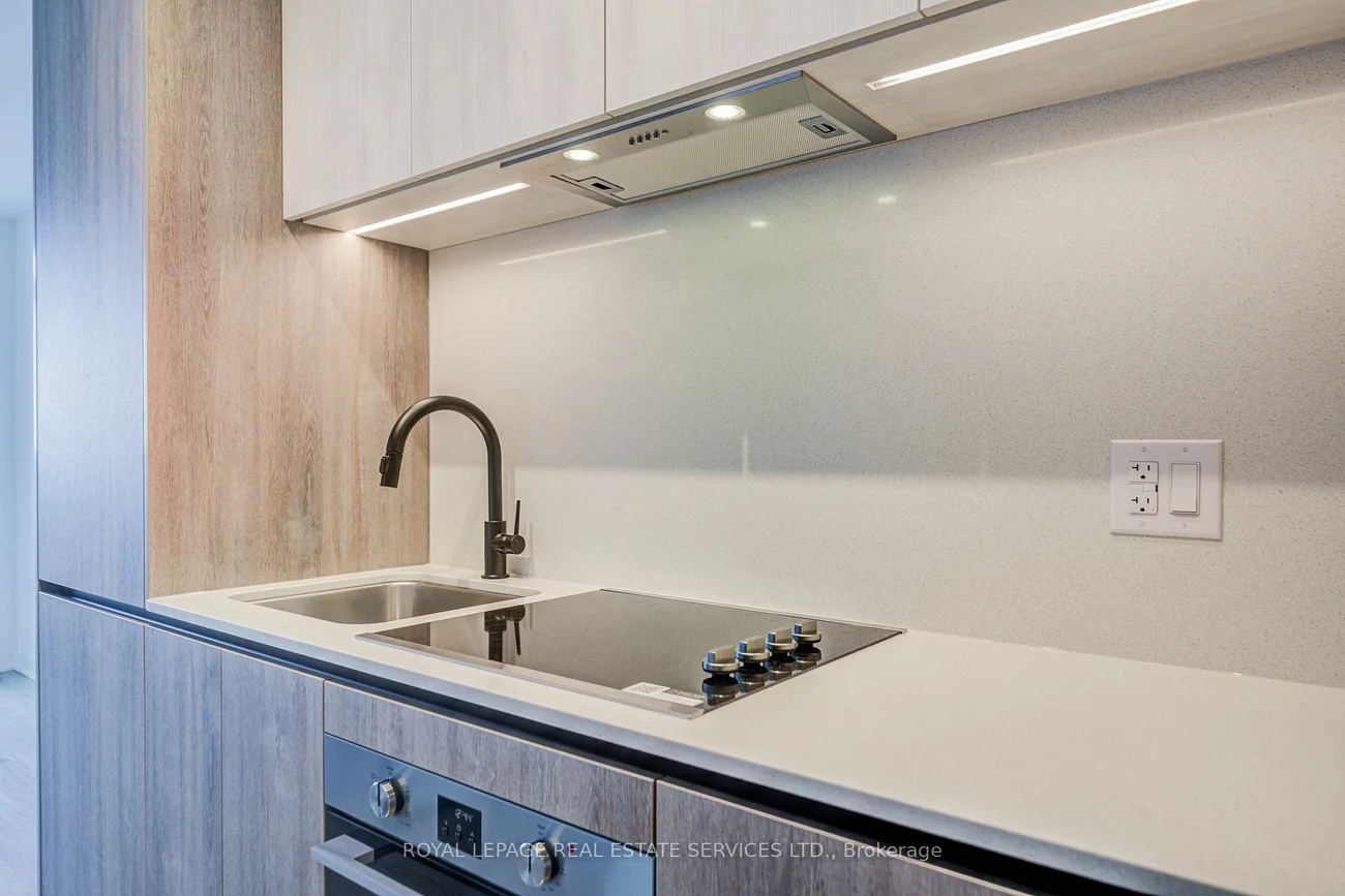 2495, Eglinton, Central Erin Mills, Mississauga
