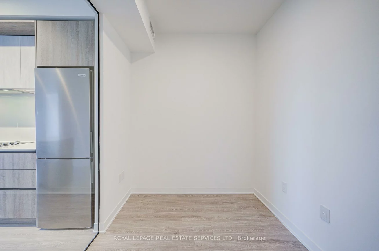 2495, Eglinton, Central Erin Mills, Mississauga