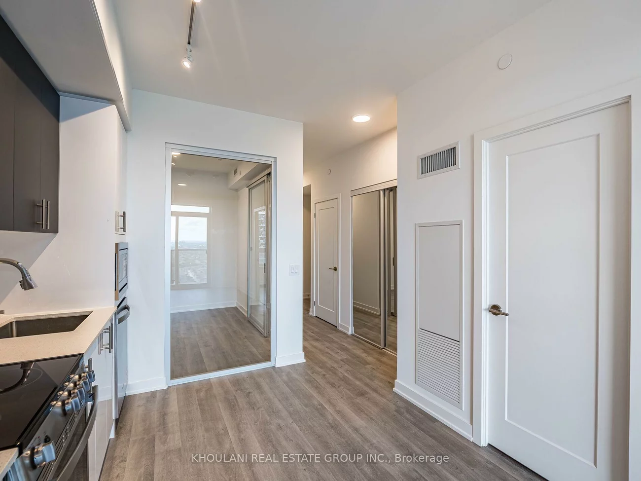 5105, Hurontario, City Centre, Mississauga
