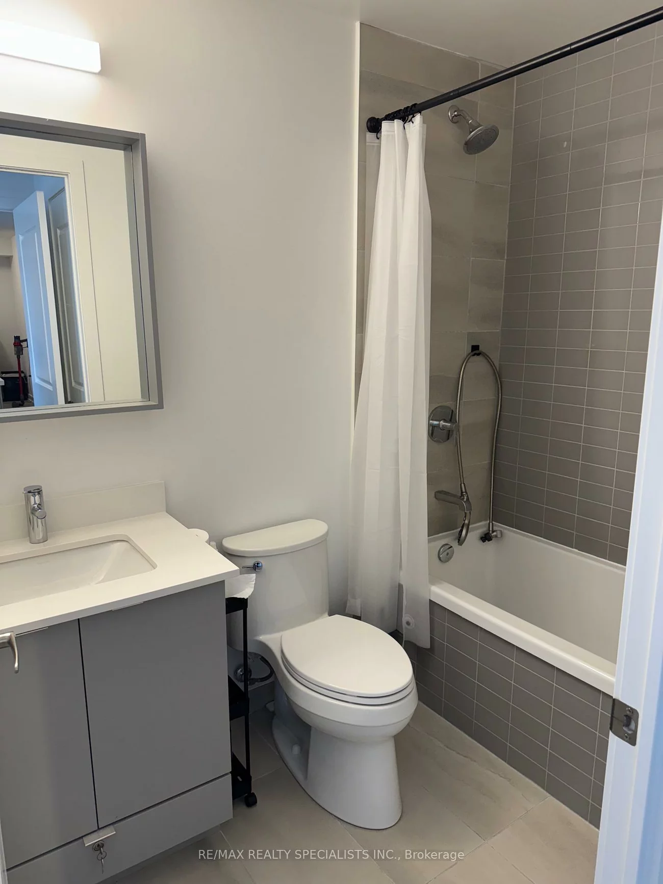 4675, Metcalfe, Erin Mills, Mississauga