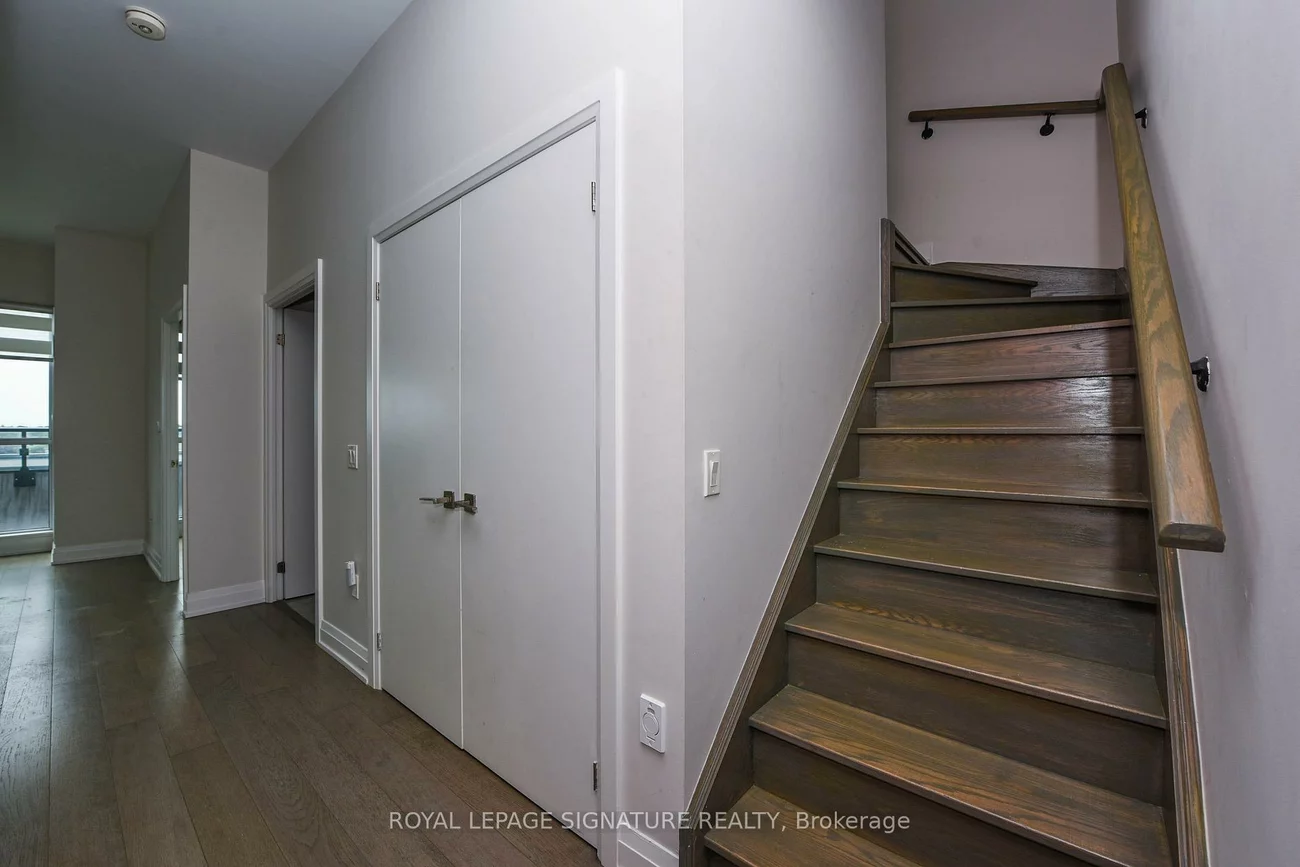 4085, Parkside Village, City Centre, Mississauga