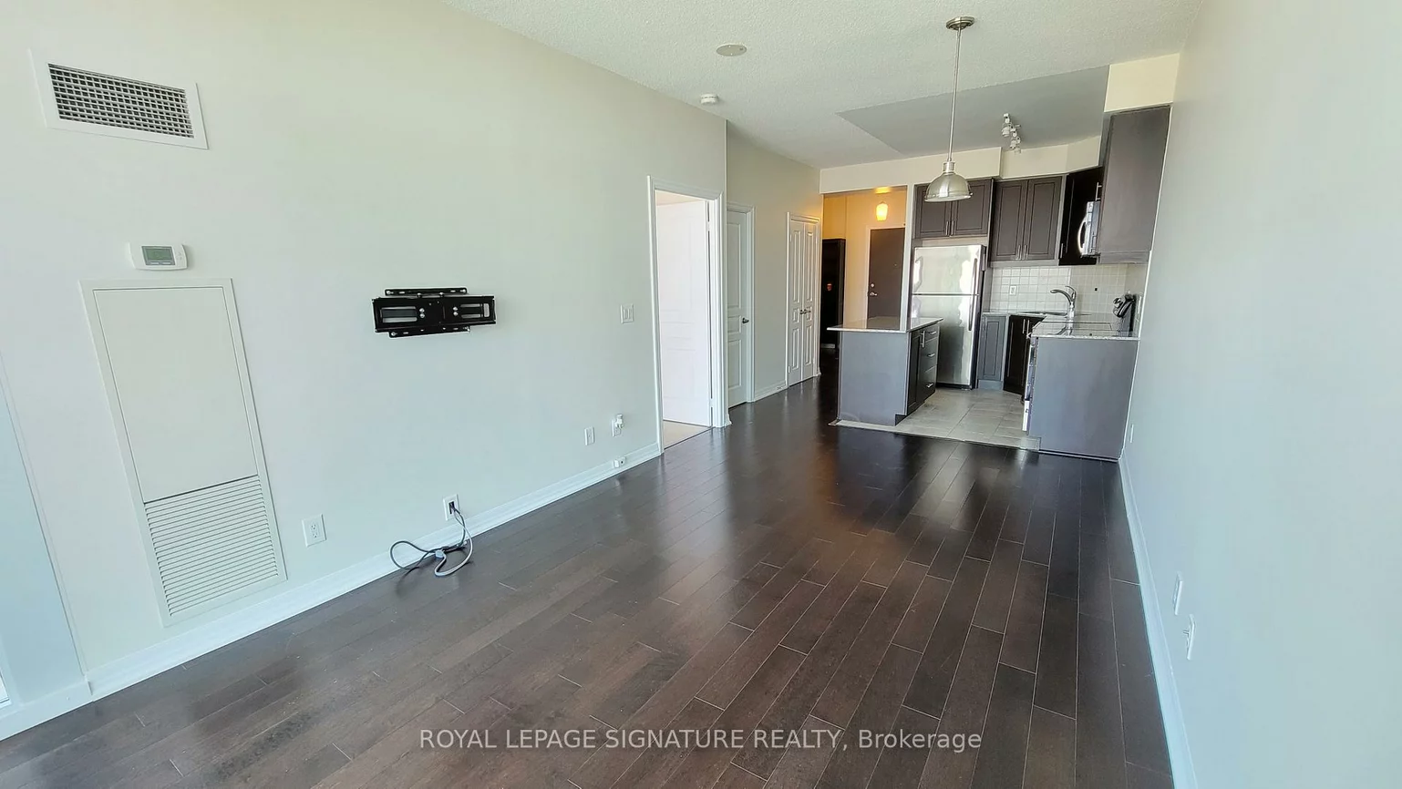 223, Webb, City Centre, Mississauga