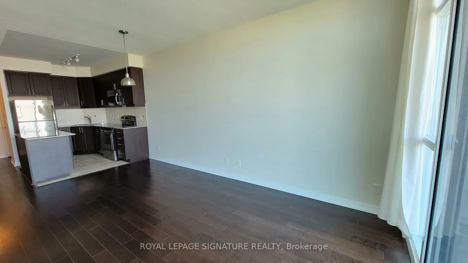 223, Webb, City Centre, Mississauga