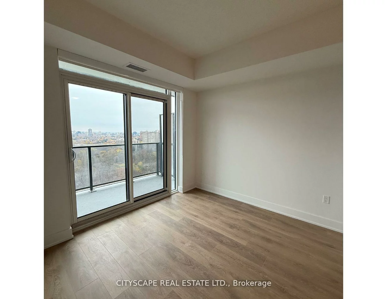 202, Burnhamthorpe, City Centre, Mississauga