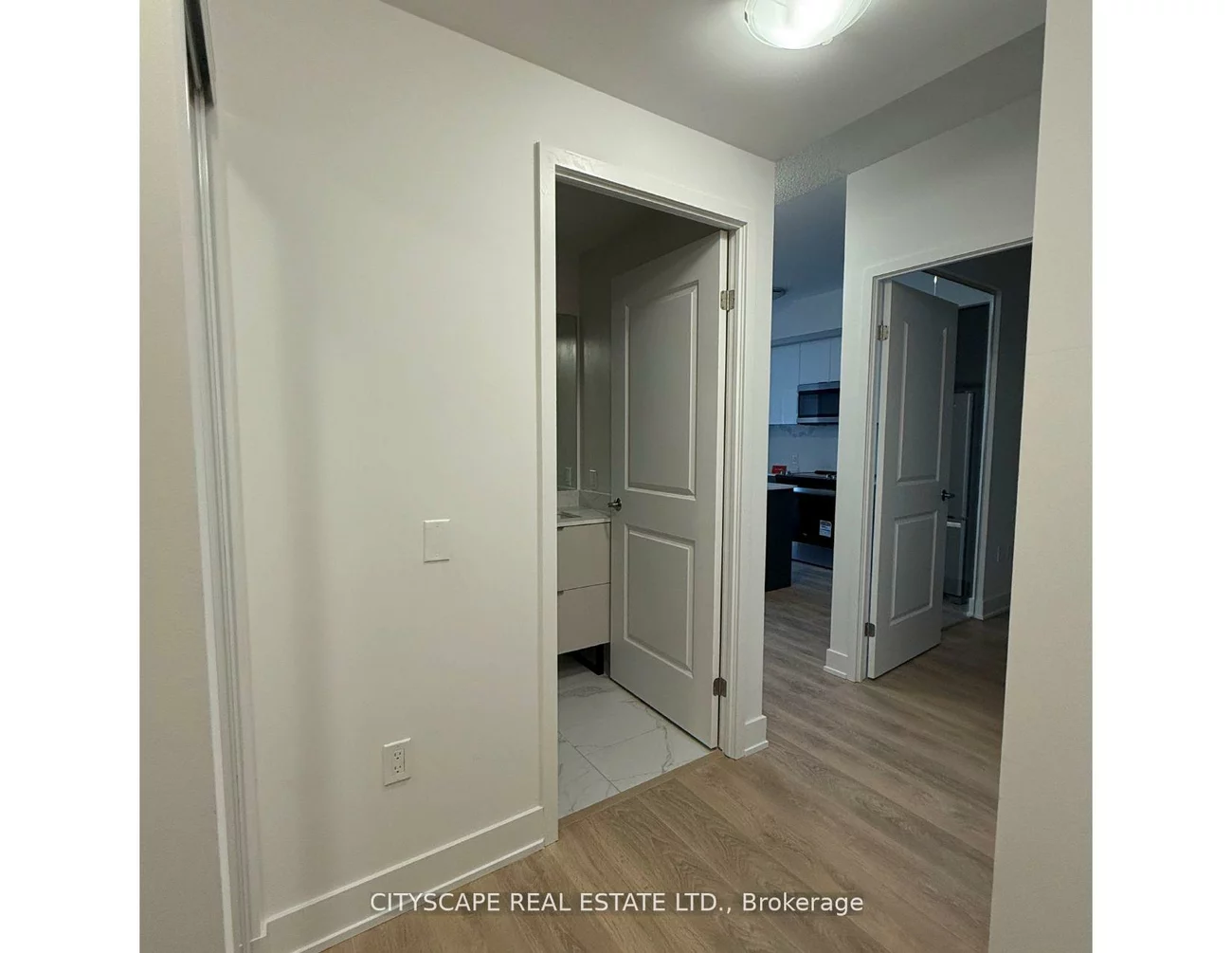 202, Burnhamthorpe, City Centre, Mississauga