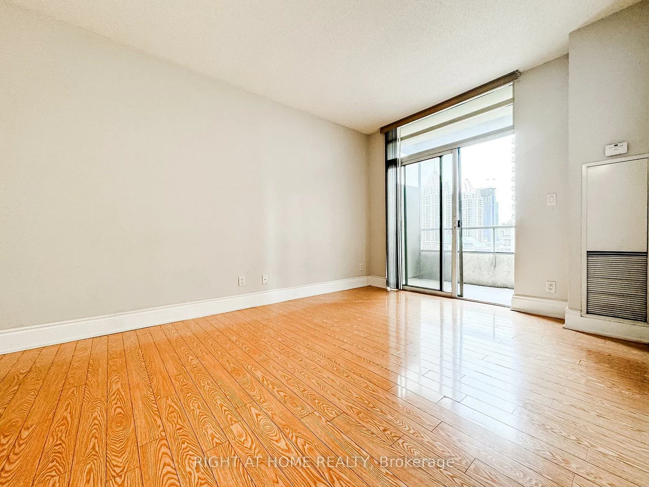 3880, Duke Of York, City Centre, Mississauga