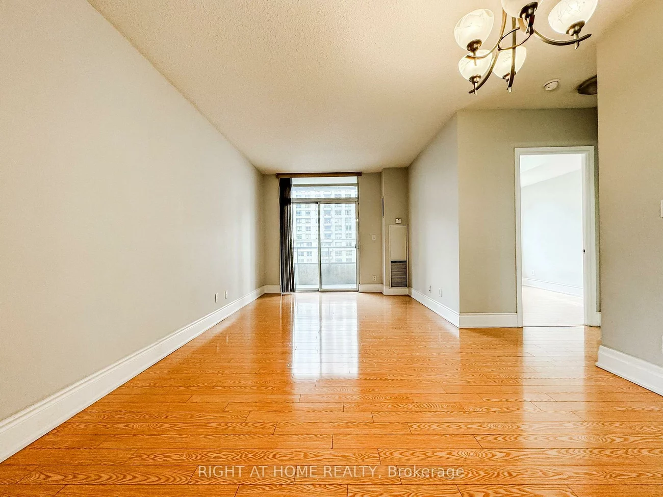 3880, Duke Of York, City Centre, Mississauga