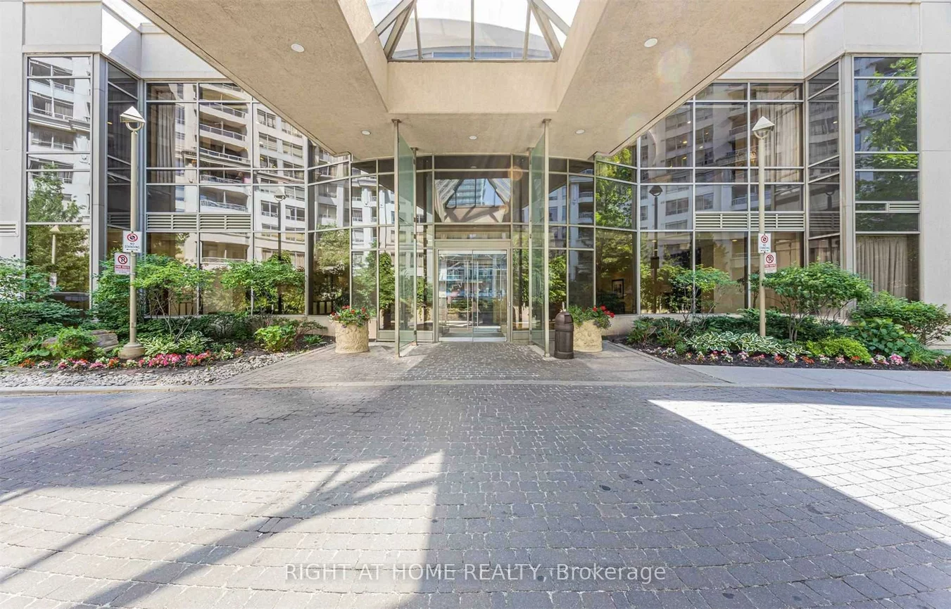 3880, Duke Of York, City Centre, Mississauga