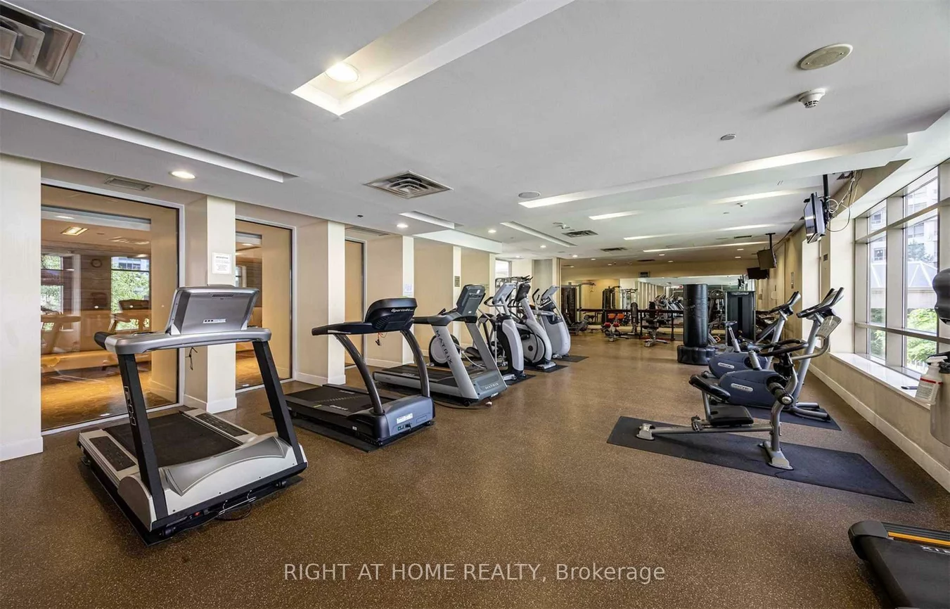 3880, Duke Of York, City Centre, Mississauga