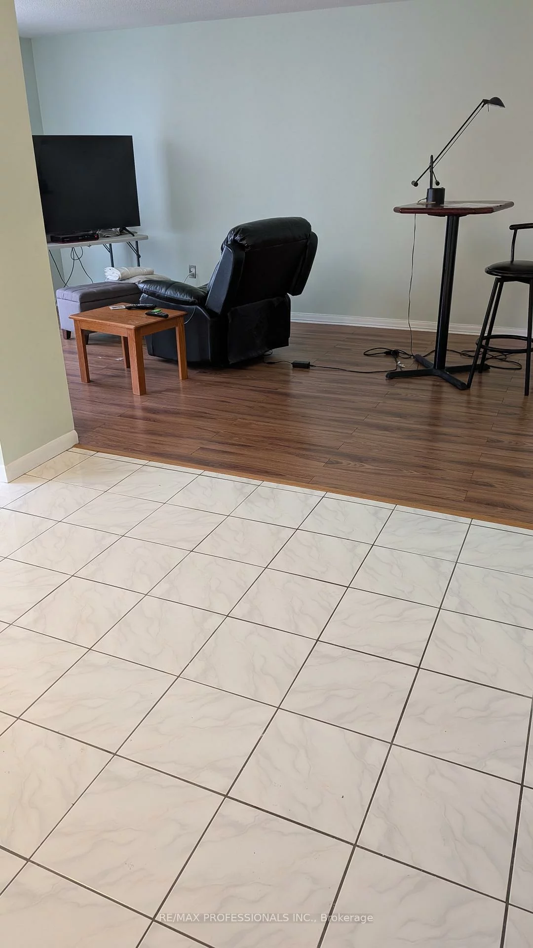 1320, Mississauga Valley, Mississauga Valleys, Mississauga