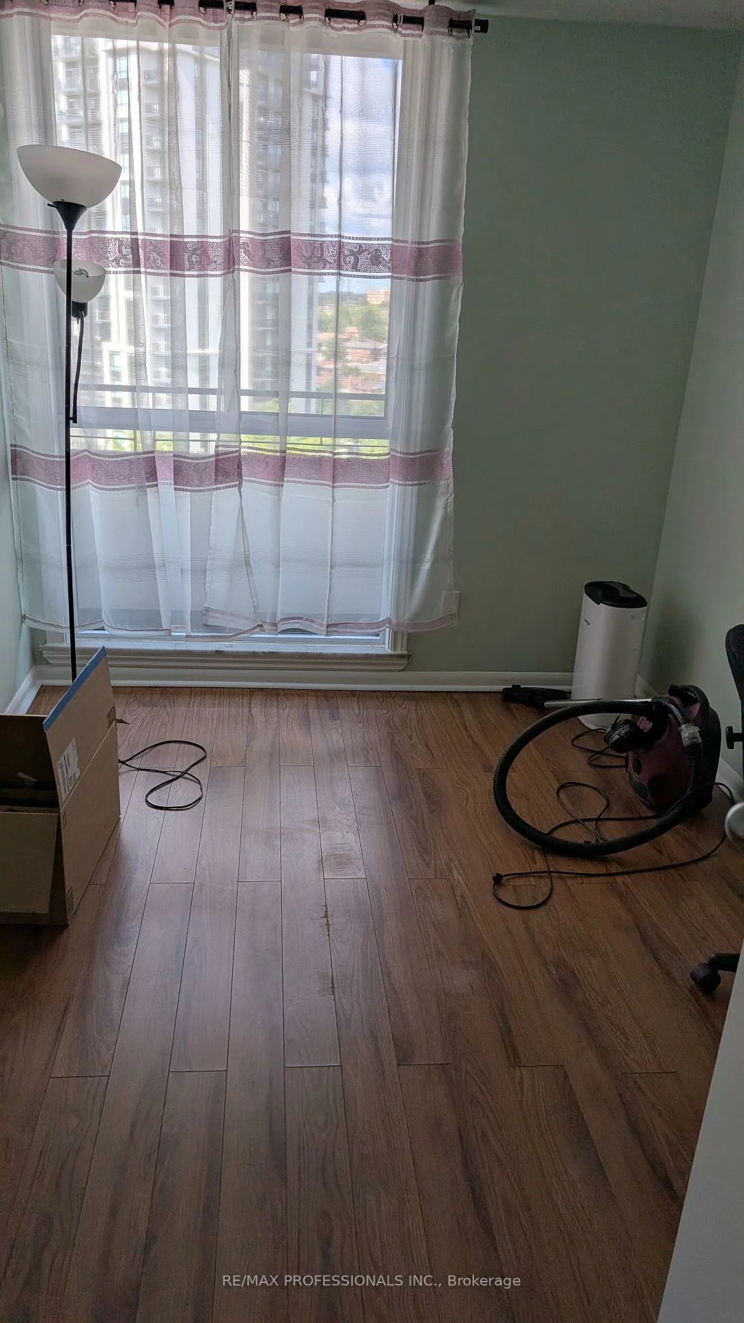 1320, Mississauga Valley, Mississauga Valleys, Mississauga