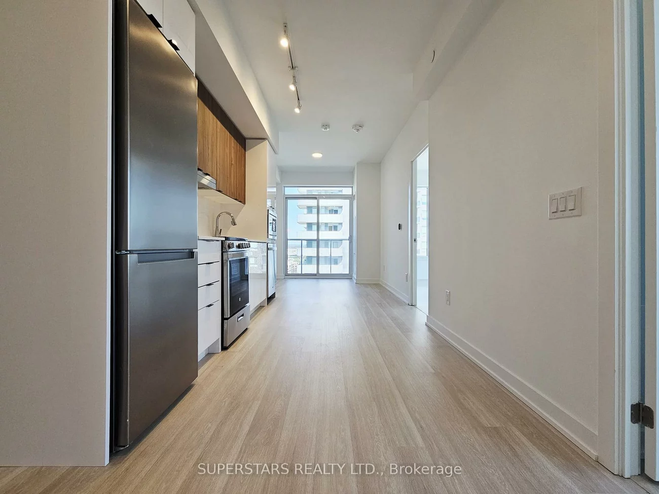 5105, Hurontario, Hurontario, Mississauga