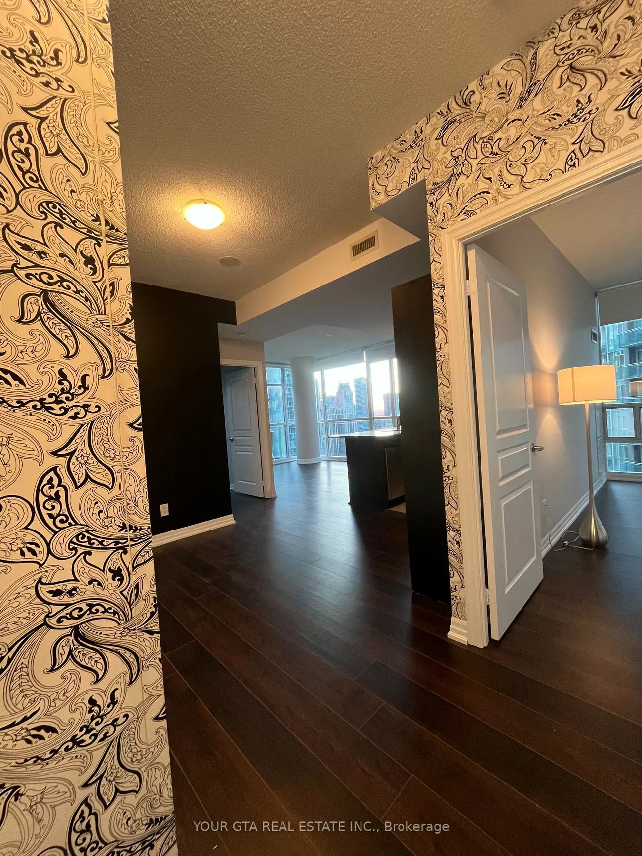 223, Webb, City Centre, Mississauga