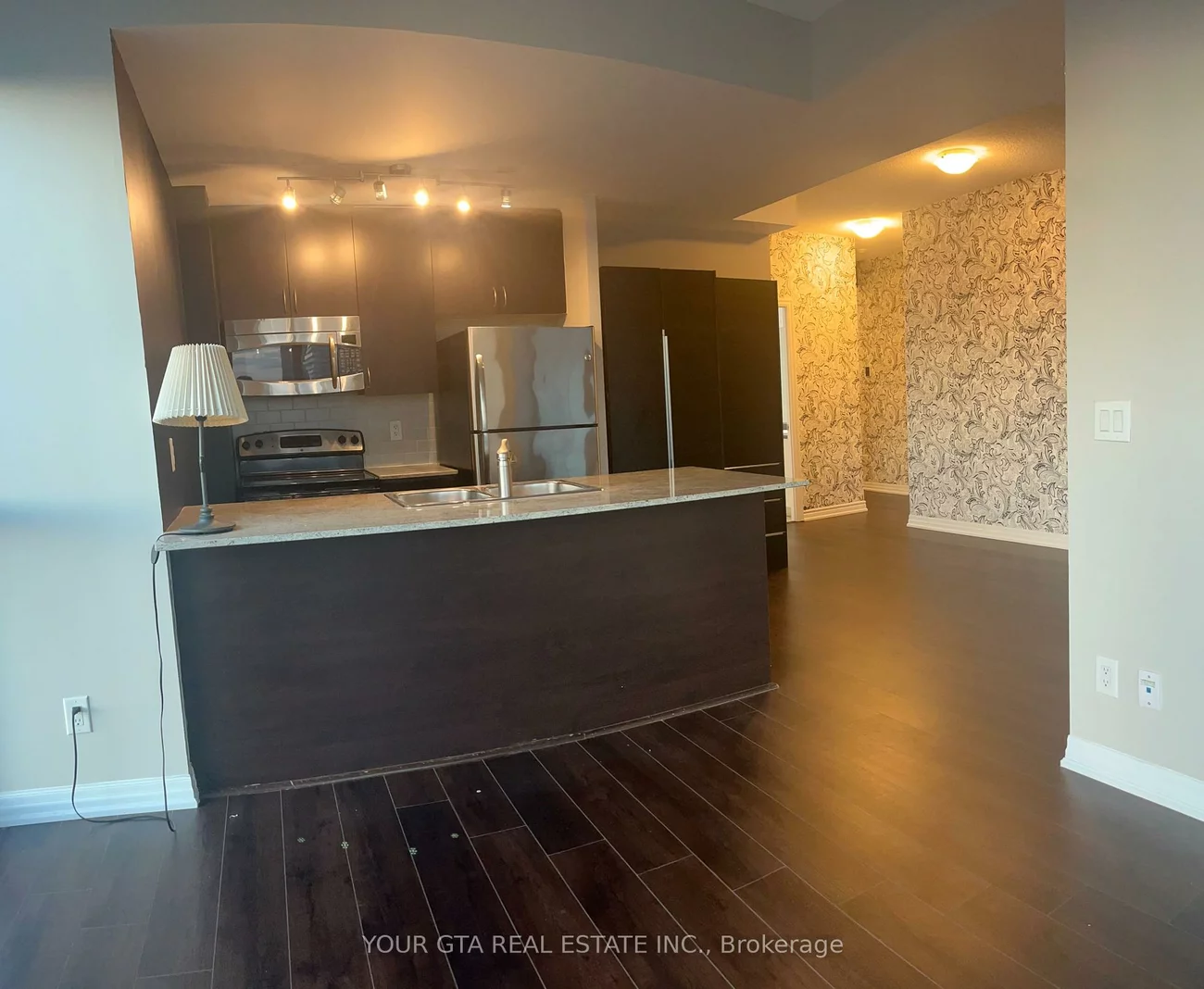 223, Webb, City Centre, Mississauga