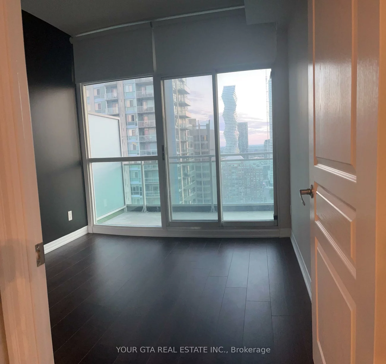223, Webb, City Centre, Mississauga