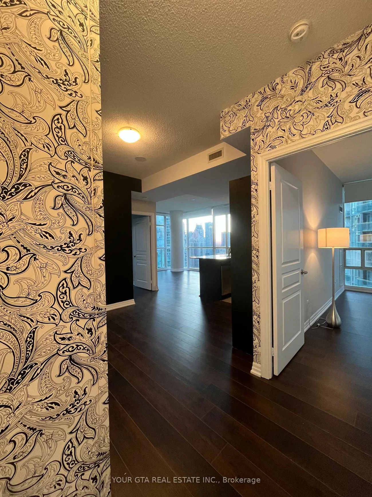 223, Webb, City Centre, Mississauga