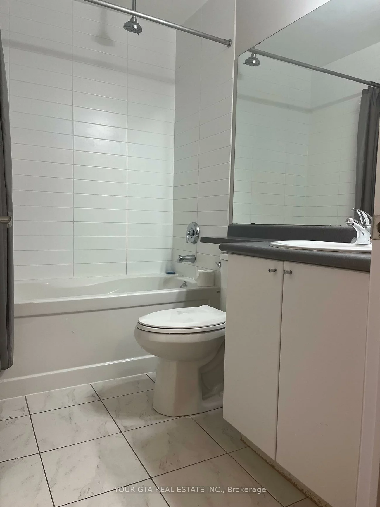 223, Webb, City Centre, Mississauga
