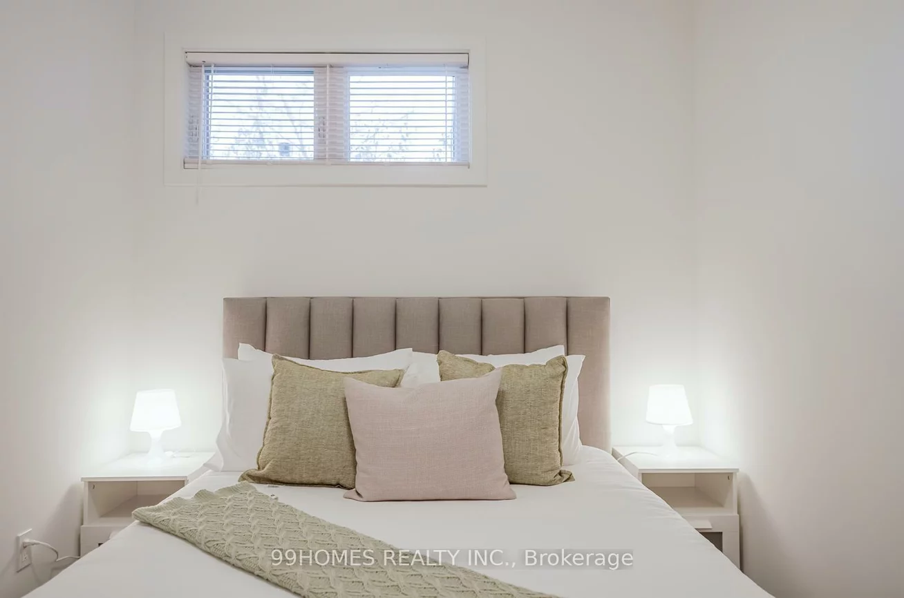4015, Hickory, Rathwood, Mississauga