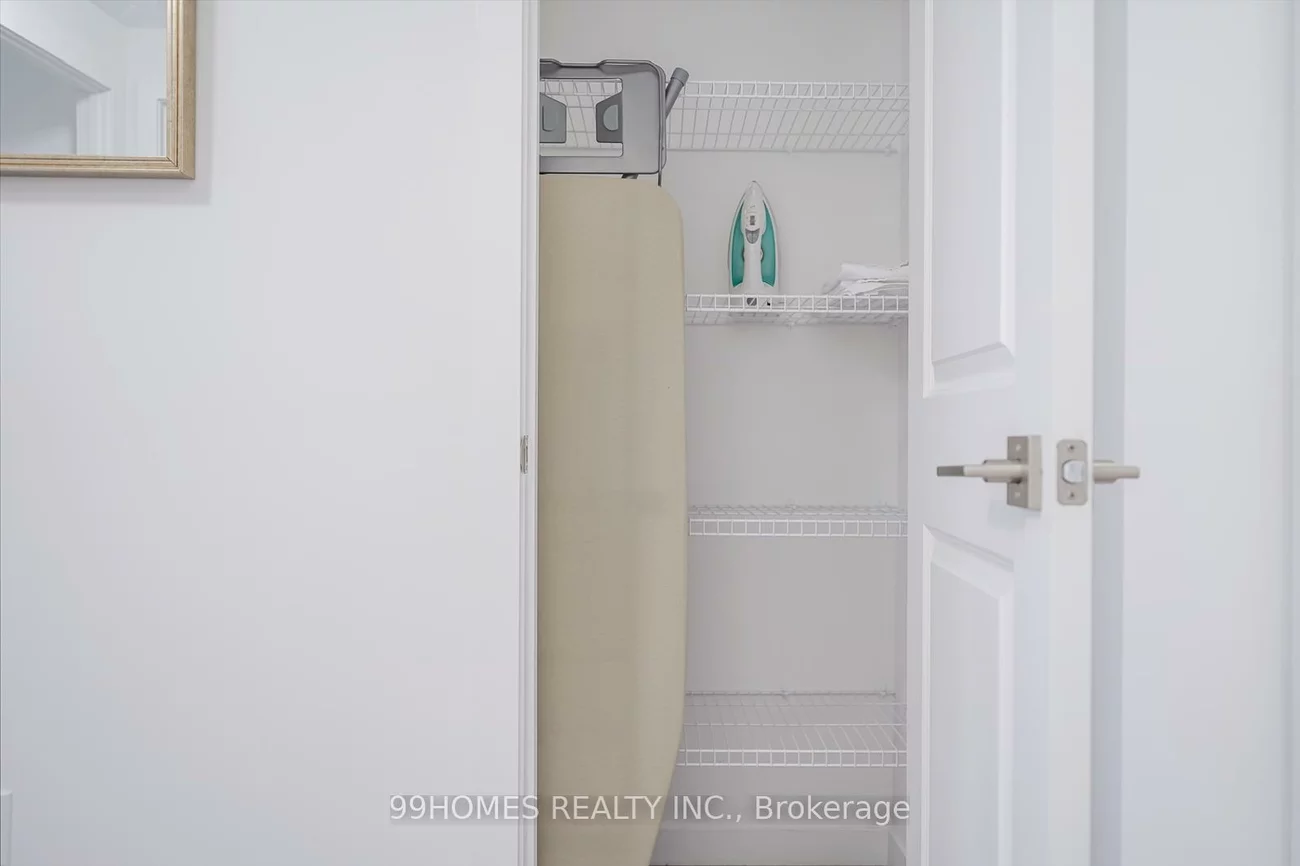 4015, Hickory, Rathwood, Mississauga