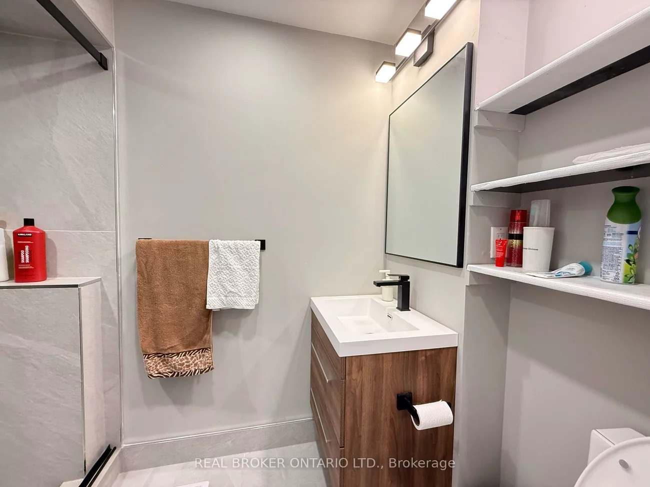 6679, Shelter Bay, Meadowvale, Mississauga
