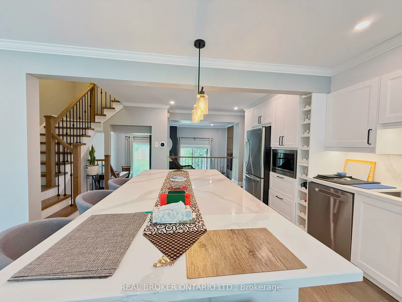 6679, Shelter Bay, Meadowvale, Mississauga