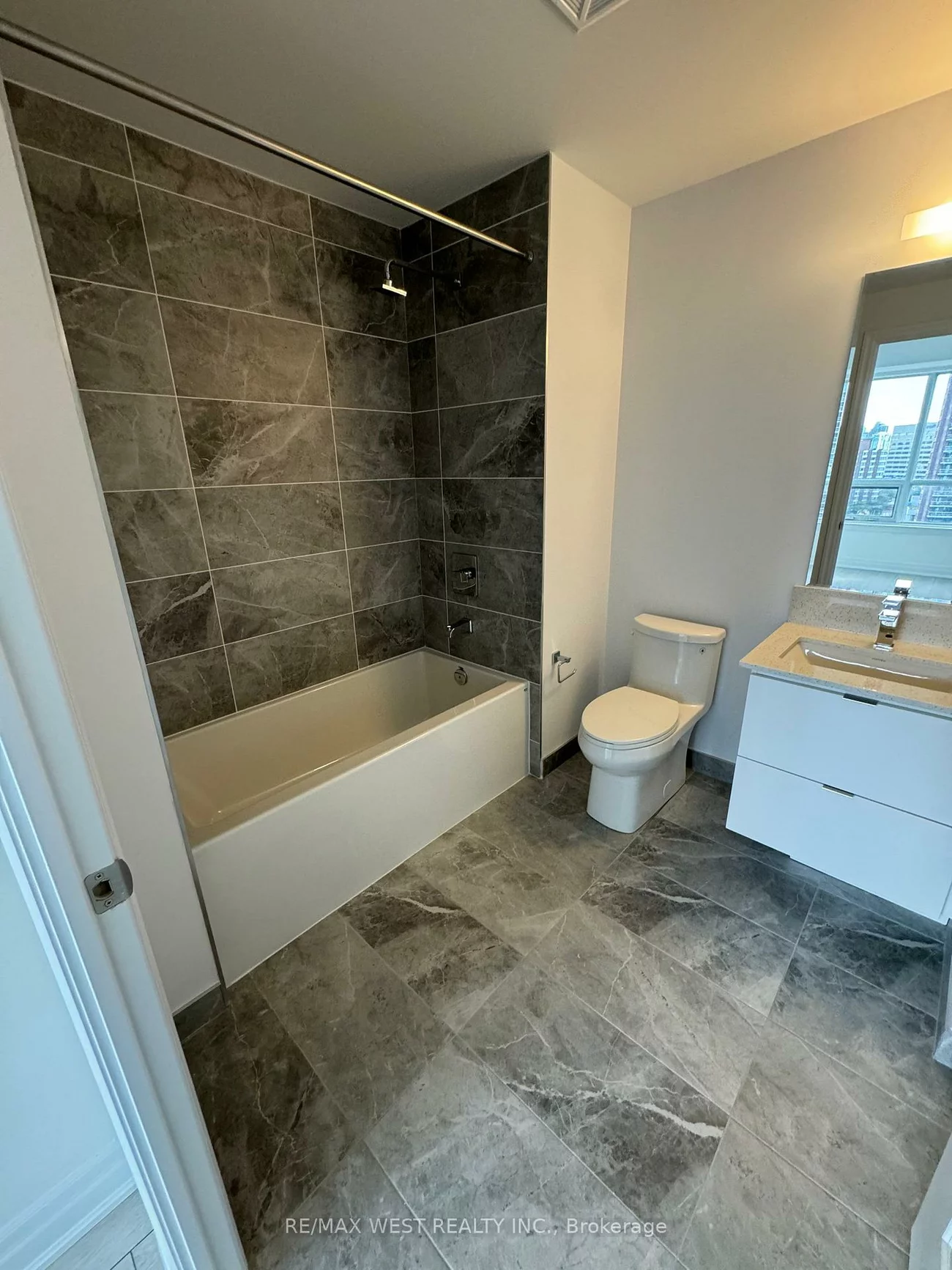 30, Elm, City Centre, Mississauga