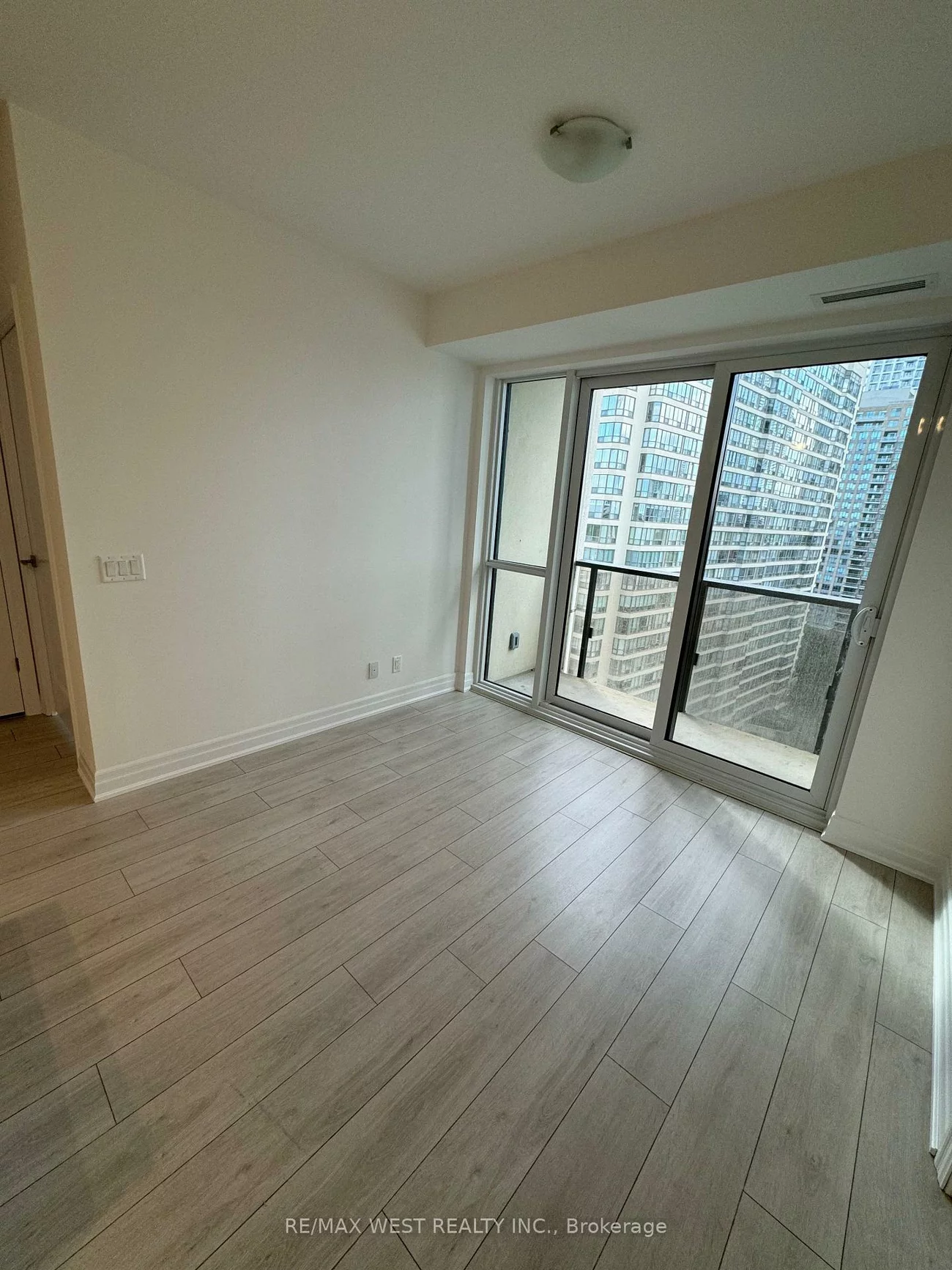 30, Elm, City Centre, Mississauga