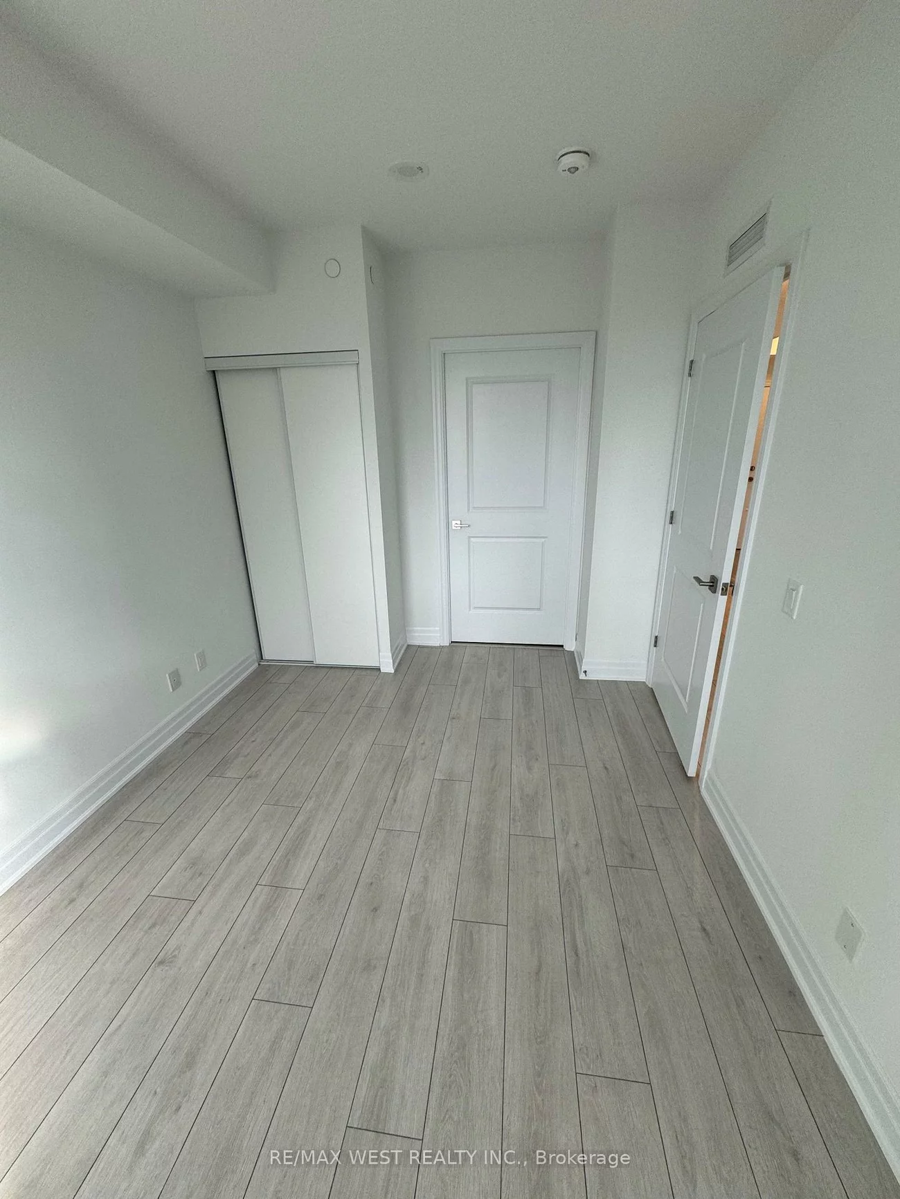 30, Elm, City Centre, Mississauga