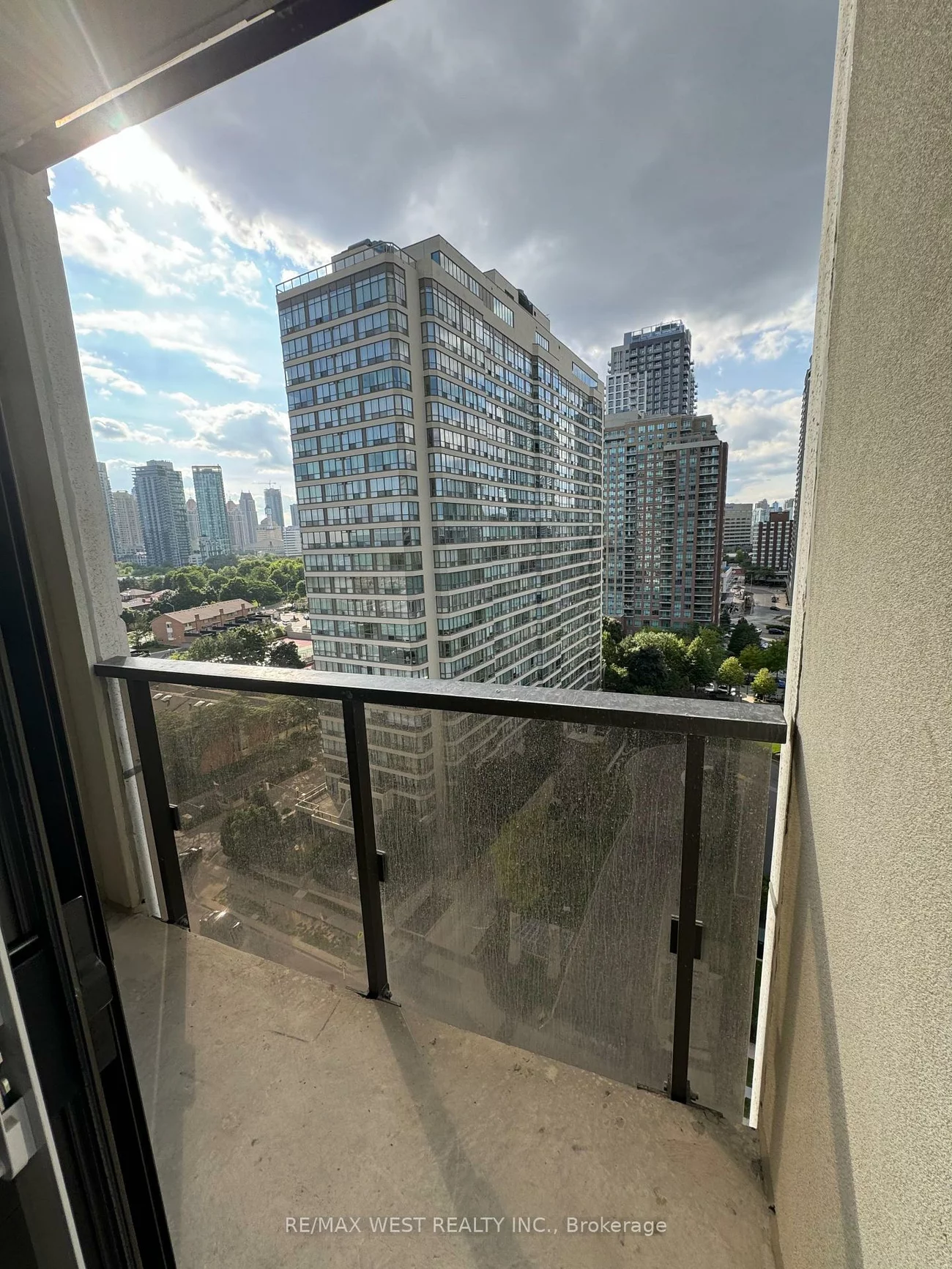 30, Elm, City Centre, Mississauga