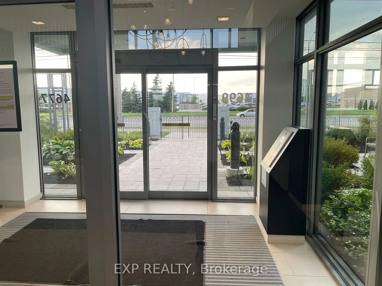 4677, Glen Erin, Central Erin Mills, Mississauga